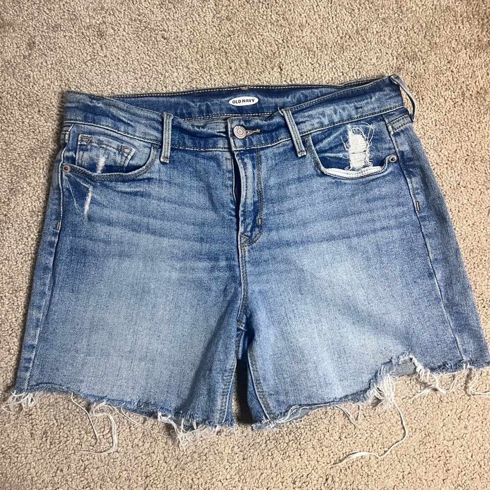 Old Navy Denim Shorts With Distressed Hem Hot Slim MIDI Ruby Size 6